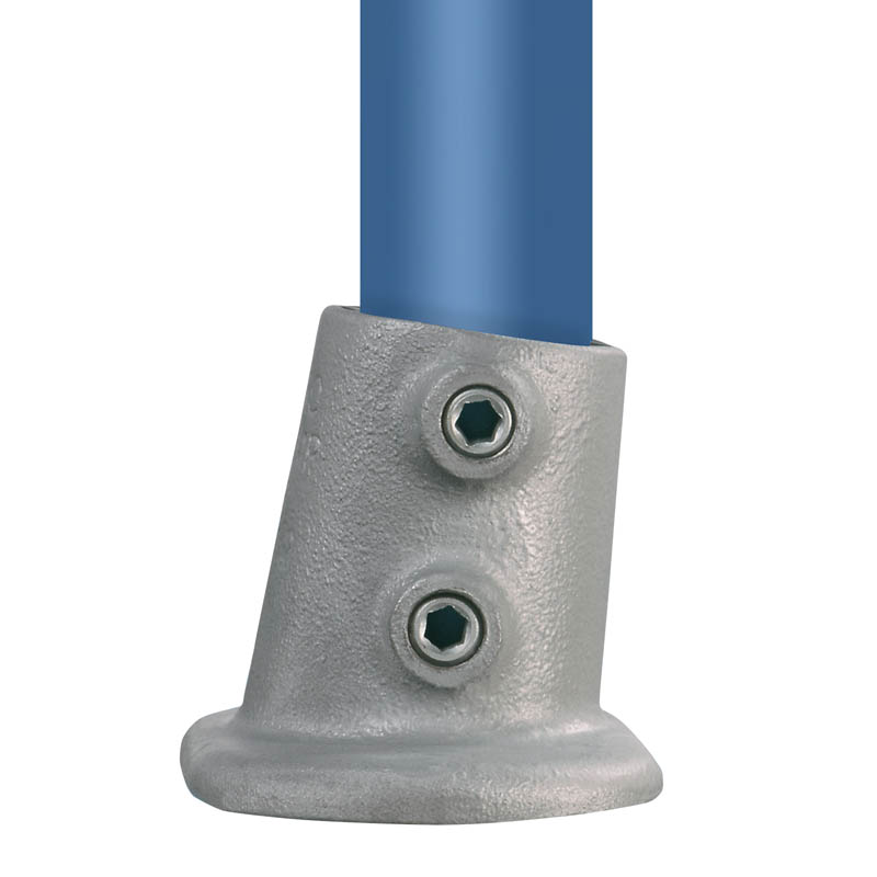 Ein graues, metallisches Deckenlager für Geländer, schräg von der Seite gezeigt, mit einem eingesetzten blauen Rohr. Das robuste Bauteil verfügt über zwei Inbusschrauben zur sicheren Befestigung und ist für Winkel zwischen 11 und 29 Grad ausgelegt.